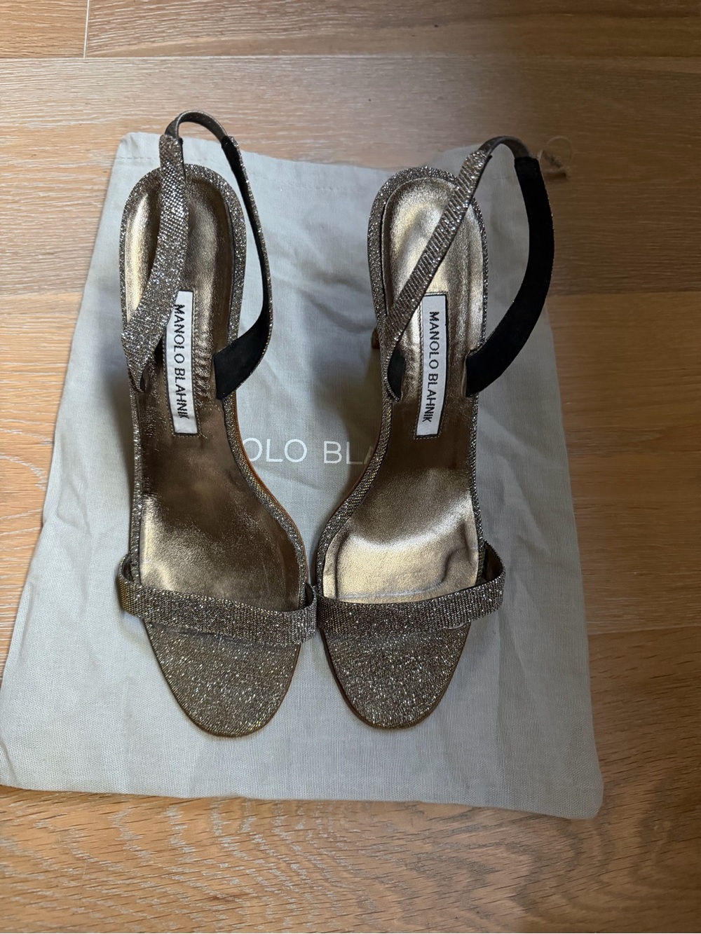 Manolo Blahnik Minchisli Glitter Slingback Heels 39.5